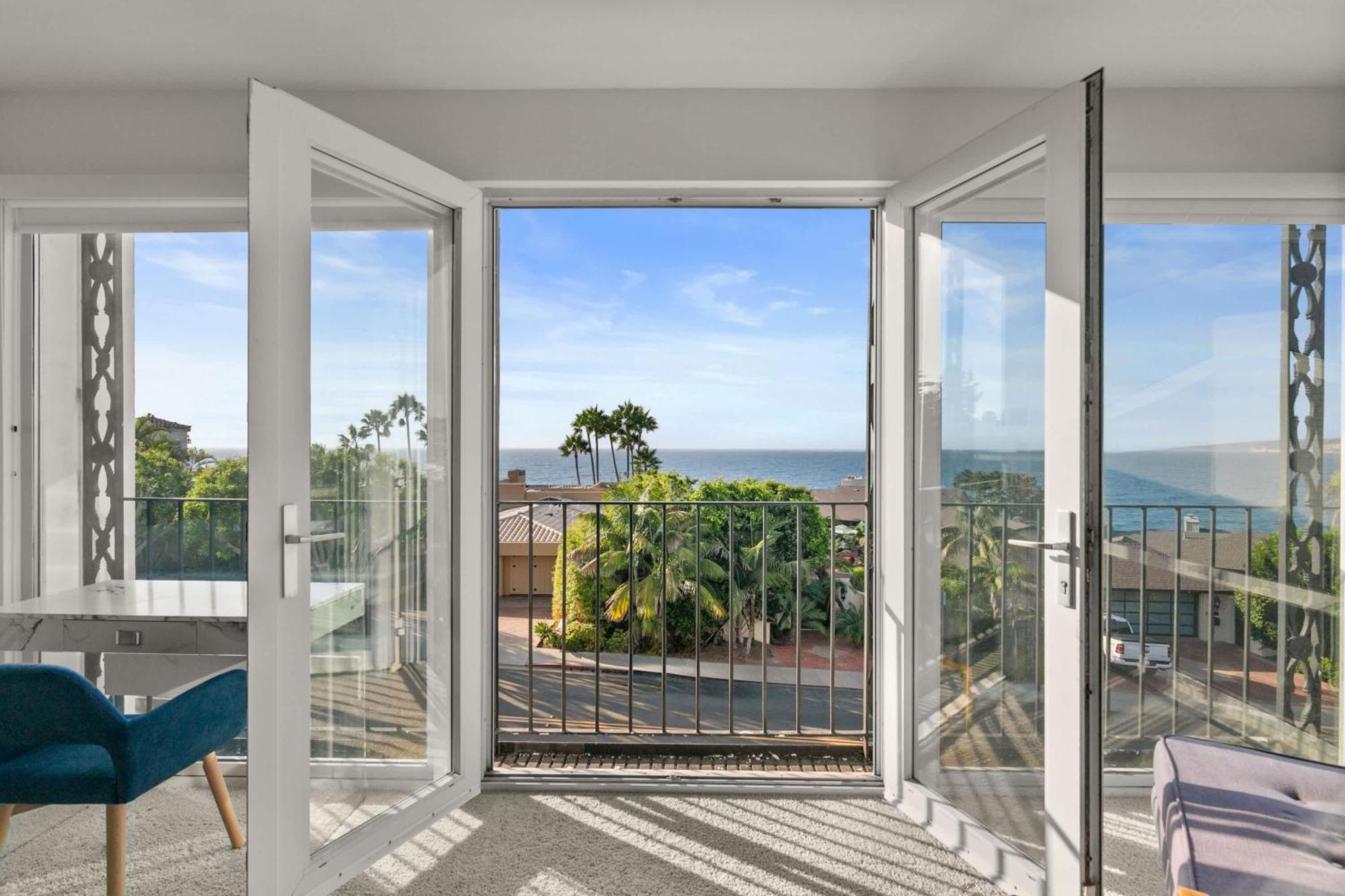 Sea Serenity Coastline Views And Pool San Diego